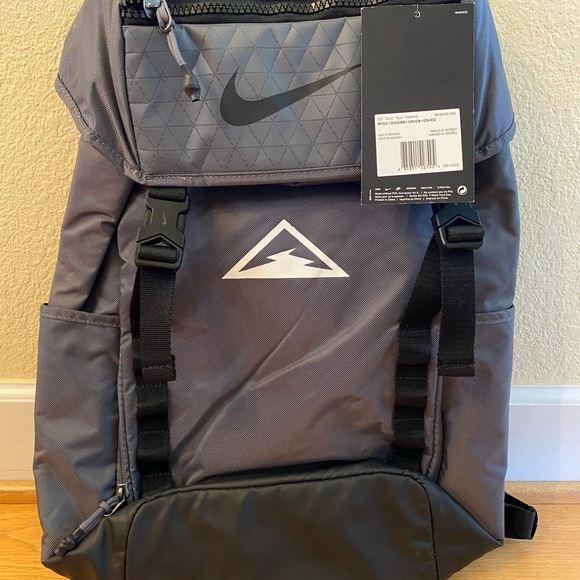 nike trail backpack